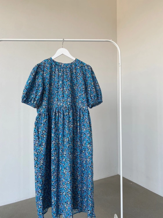 petra midi light cotton blue.jpg