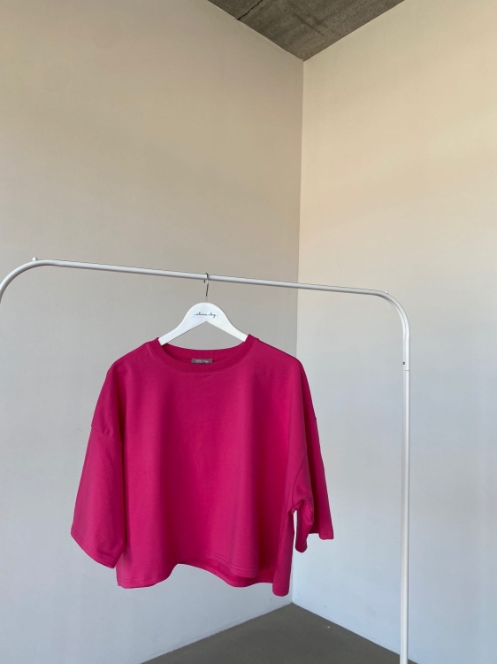 crop top cool pink.jpg
