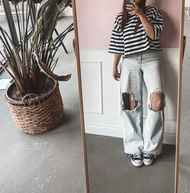 crop top stripe.jpg