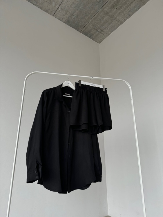 BARCELONA VERINO PREMIUM BLACK.jpg