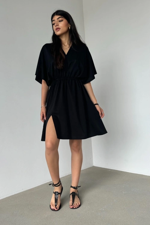 anissa s1.jpg