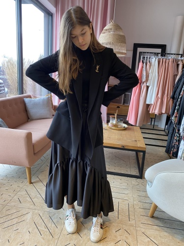 helena czarna satynowa spodnica.jpg