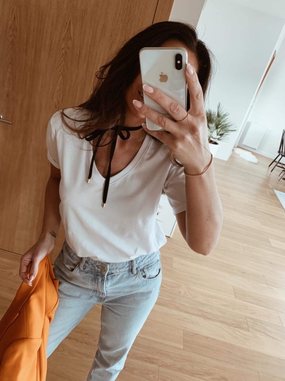 v-neck whiteJPG.JPG